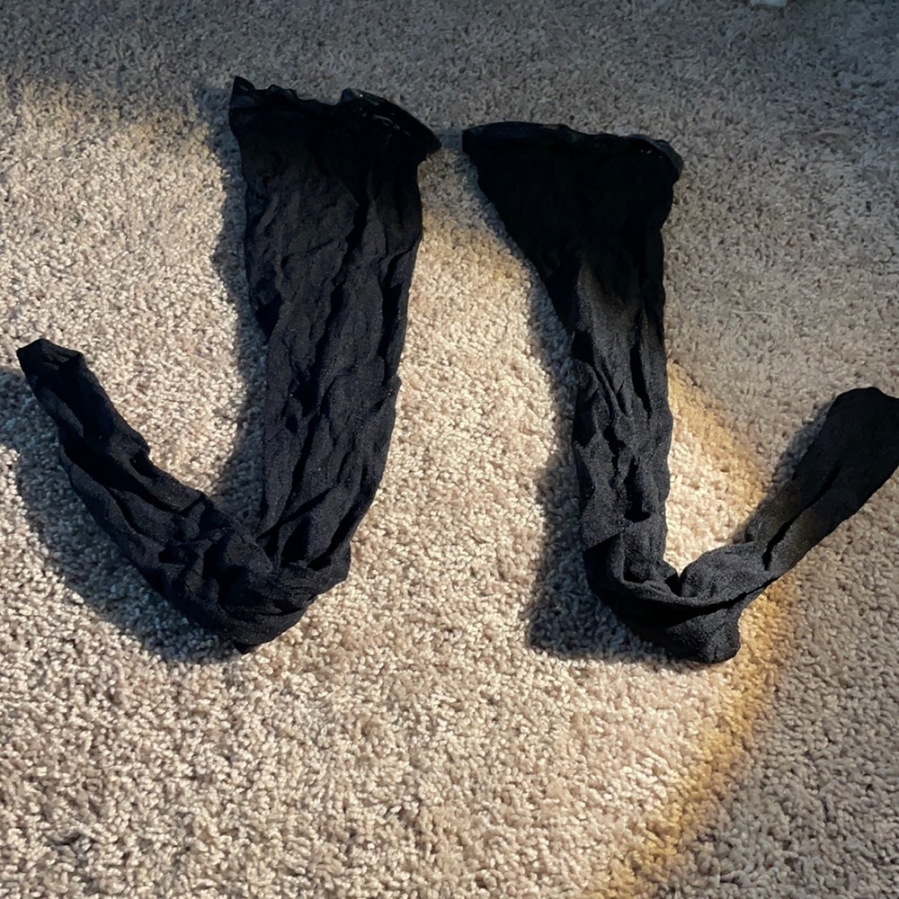 women’s laced tights